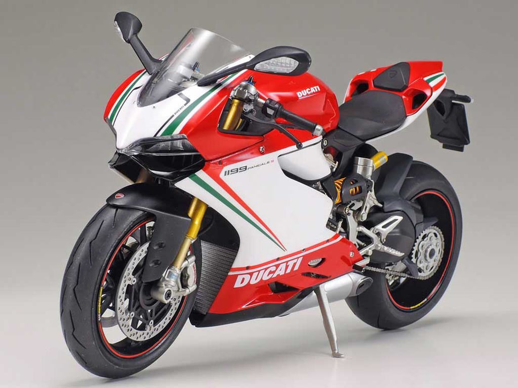 Tamiya 1/12 Ducati 1199 Panigale S - Tricolore Kit 14132