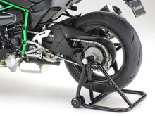 Load image into Gallery viewer, Tamiya 1/12 Scale Kawasaki Ninja H2 Carbon Kit 14136