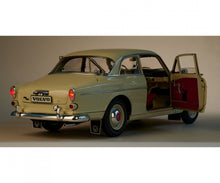 Load image into Gallery viewer, IXO Collections 1/8 Volvo S122 Amazone Metal Kit