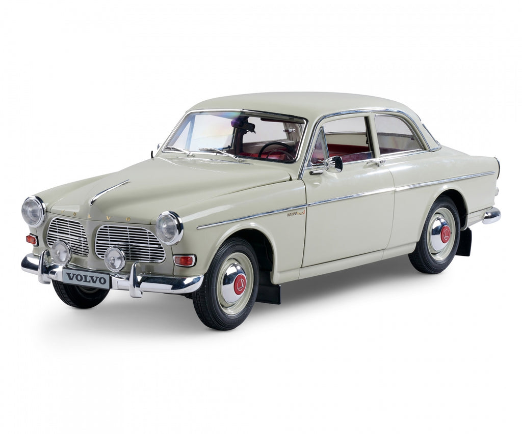 IXO Collections 1/8 Volvo S122 Amazone Metal Kit