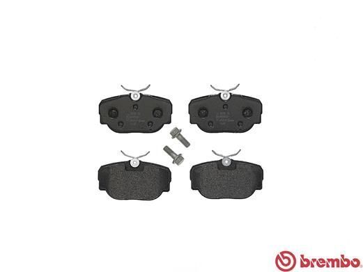 Brembo Brake Pad Set For Disc Brake Rear For Lucas System Fits Land Rover